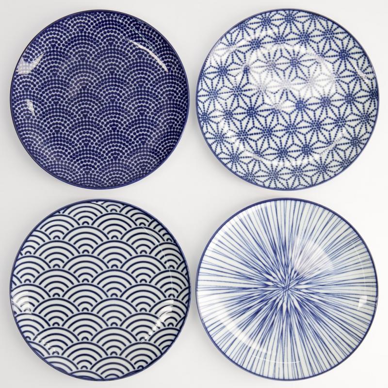 LOT DE 4 ASSIETTES NIPPON BLEUES CNB17959 LOT DE 4 ASSIETTES NIPPON BLEUES CNB17959